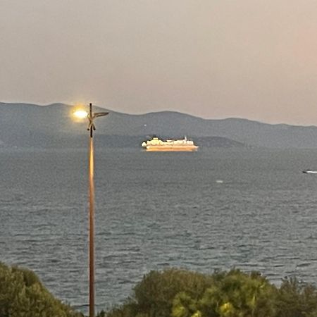 Superbe Pieds Dans L Eau Ajaccio Face A La Mer Plage De Sable Fin Route Des Iles Des Sanguinaires المظهر الخارجي الصورة